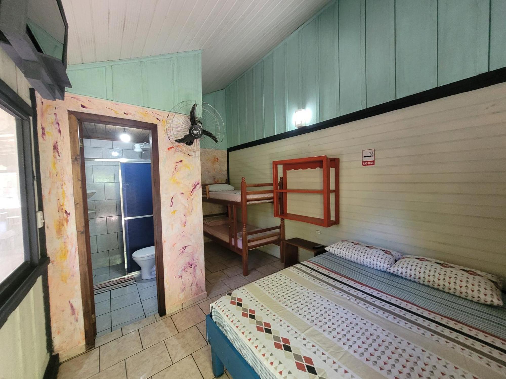 Pousada E Camping Do Clodo Ilha do Mel Kültér fotó